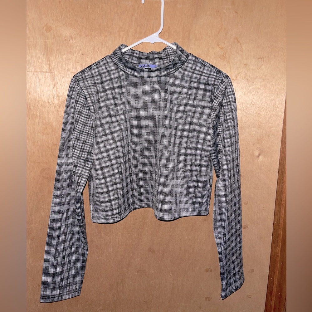 Cropped Mock Neck!